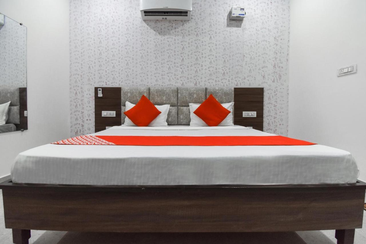 Hotel O Chandigarh Inn ภายนอก รูปภาพ