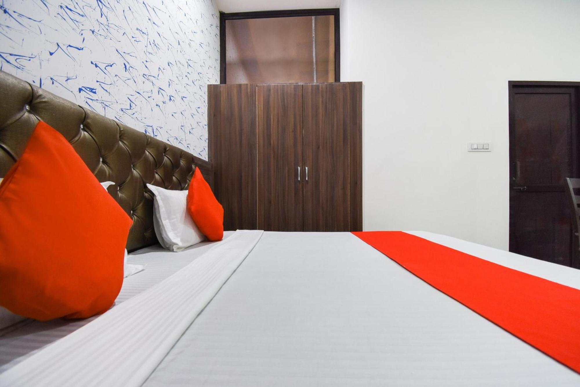 Hotel O Chandigarh Inn ภายนอก รูปภาพ